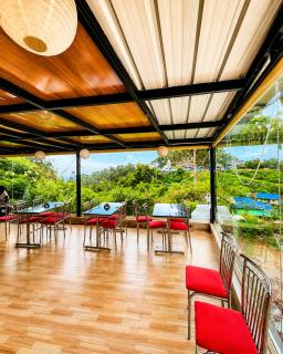 Parudeesa Pool Resort - 9