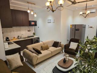 Warm Cocoon - Curated 1Bedroom apartment - Starlink - Gated - 1