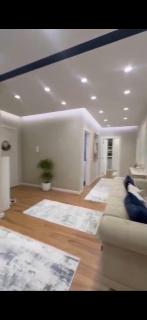 Luxury Spacious Apartment - Tirana - 8