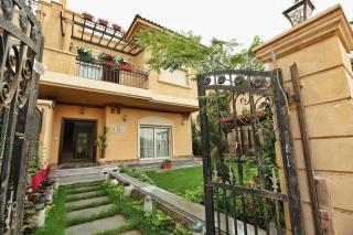 Standalone Villa in Madinaty 3BR 4BA Garage - 0