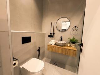 New Renovated 2 Bedroom with Balcony,Tigran Mets Avenue - 2
