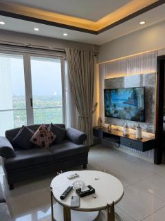 1BR Luxury Apartments With Balcony & Mountains View In Elysium Tower OPP Centaurus Mall Islamabad - 2