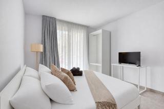 Paceville St Julians Studios King Bed WiFi by Beyond Air - 8