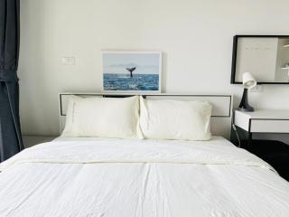 The Rich Condo one bed - 0