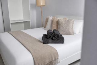 Paceville St Julians Studios King Bed WiFi by Beyond Air - 5