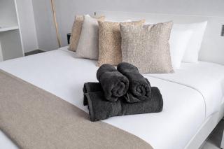 Paceville St Julians Studios King Bed WiFi by Beyond Air - 6
