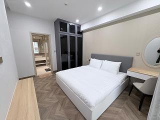 Two bedroom Riverside , River View - 2