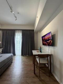 The Suite Room at The Amani Grand - 5