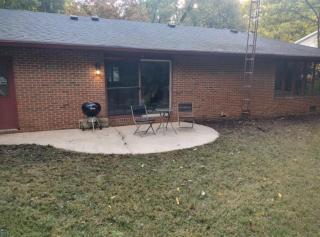 Muncie 3 bedroom 2 bath entire brick home - 7