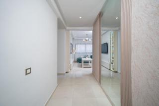 Modern 2BR with WiFi AC Parking - 1