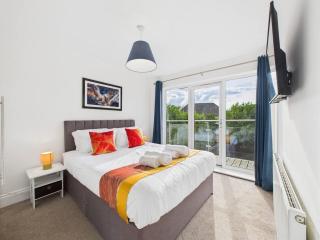 Saxon Home by Signature Stays - Pool & Gym Access - Parking - 9