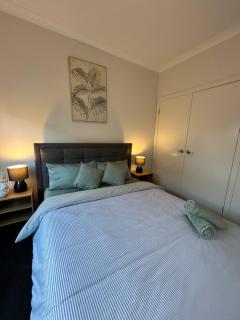 Spacious 4BR Family Home - Sleeps up to 8 Guests - By Saga Living - 6
