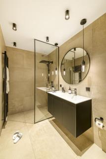 Residenz Boutique Suites - 4