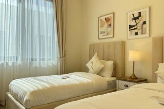 Yas Island 4BR -Luxury Grand Retreat - 5