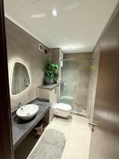 Luxury 3 bedroom Apt Zed Towers Shiekh Zayed - 6