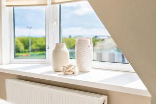 Cozy 2 BDR in Ardrossan - Sleeps 5 - Parking - 4