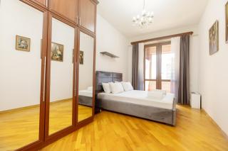Republic Square 2BR Residence With Balcony - 6