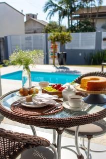 GREY HOUSE Refúgio com Piscina Aquecida a 250 Metros da Praia Até 8 Hóspedes - 9
