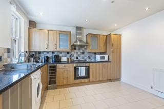 St George Court, Spacious 2 Bedroom Apartments, City Centre, Self Check In, Parking - Derby - 4