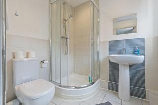 St George Court, Spacious 2 Bedroom Apartments, City Centre, Self Check In, Parking - Derby - 1