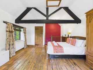 Mainstone House by Signature Stays - Luxury Retreat - HotTub - 7