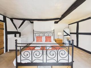 Mainstone House by Signature Stays - Luxury Retreat - HotTub - 1