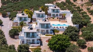 Cavo Plako Villas - 4