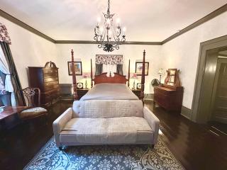 Belmont Inn - 6