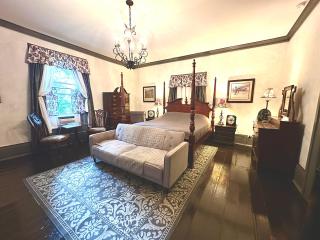 Belmont Inn - 5