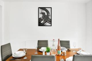4 bed Glamis house - 3