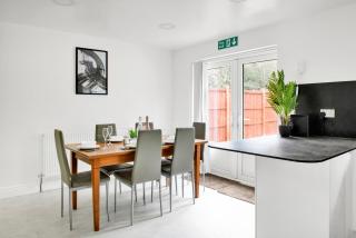 4 bed Glamis house - 2