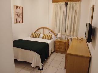 Hostal La Madrileña - 2