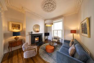 Beautifully restored Victorian terraced home - 0