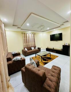 4 bedroom Jabang apartment - 1