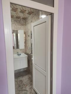 Bright Modern Suite - 3