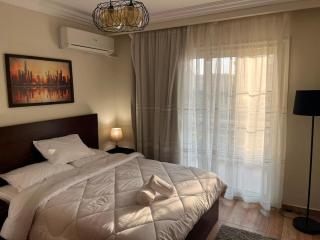 Modern 3BR Apartment in Madinaty Near Strip Mall - 5
