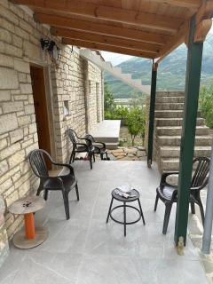 Traditional stone house with a view of the river and the mountain - 5