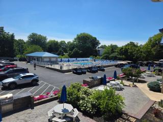 Put-in-Bay Poolview Condo #2 - 5