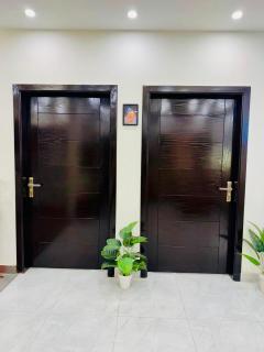 The Lavish DHA Suites Luxury 2BR Apartment Self Check-in - 1
