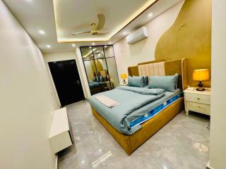The Lavish DHA Suites Luxury 2BR Apartment Self Check-in - 9
