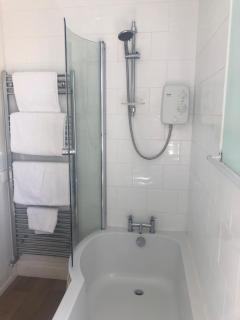 Cleave Court Guest House - 4
