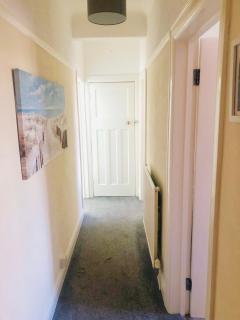 Cleave Court Guest House - 7