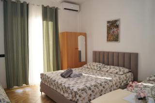 Vila Latifi - 1