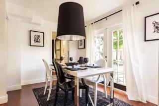5BD 3BA - Black&White ArtBNB - Antique Row WPB - 6