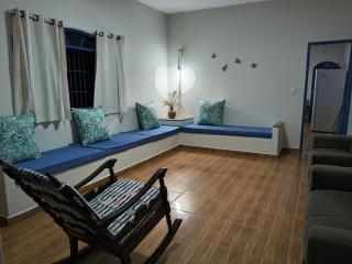 Casa de Vó em Piúma, Quintal, Varanda e 3 Quartos - 0