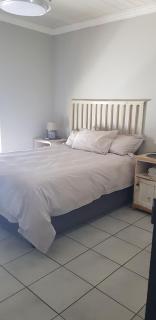 Beachfront Accommodation - 5