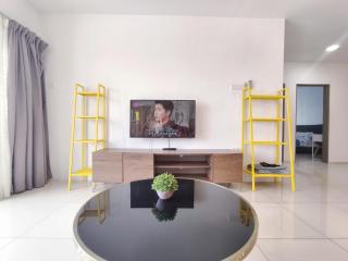 ipoh Manhattan condo 4br 12 pax pool view - 3
