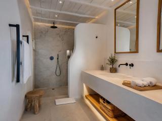 PANAGA villa with pool - 2
