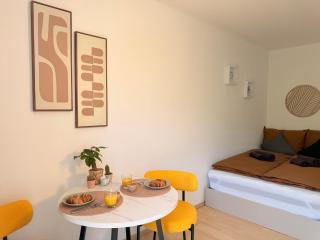 Cozy Studio in Stadt, Uni & Klinikum Nähe by CASTORA HOMES - 7