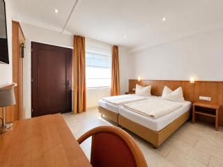 Hotel Kaiserhof - 8